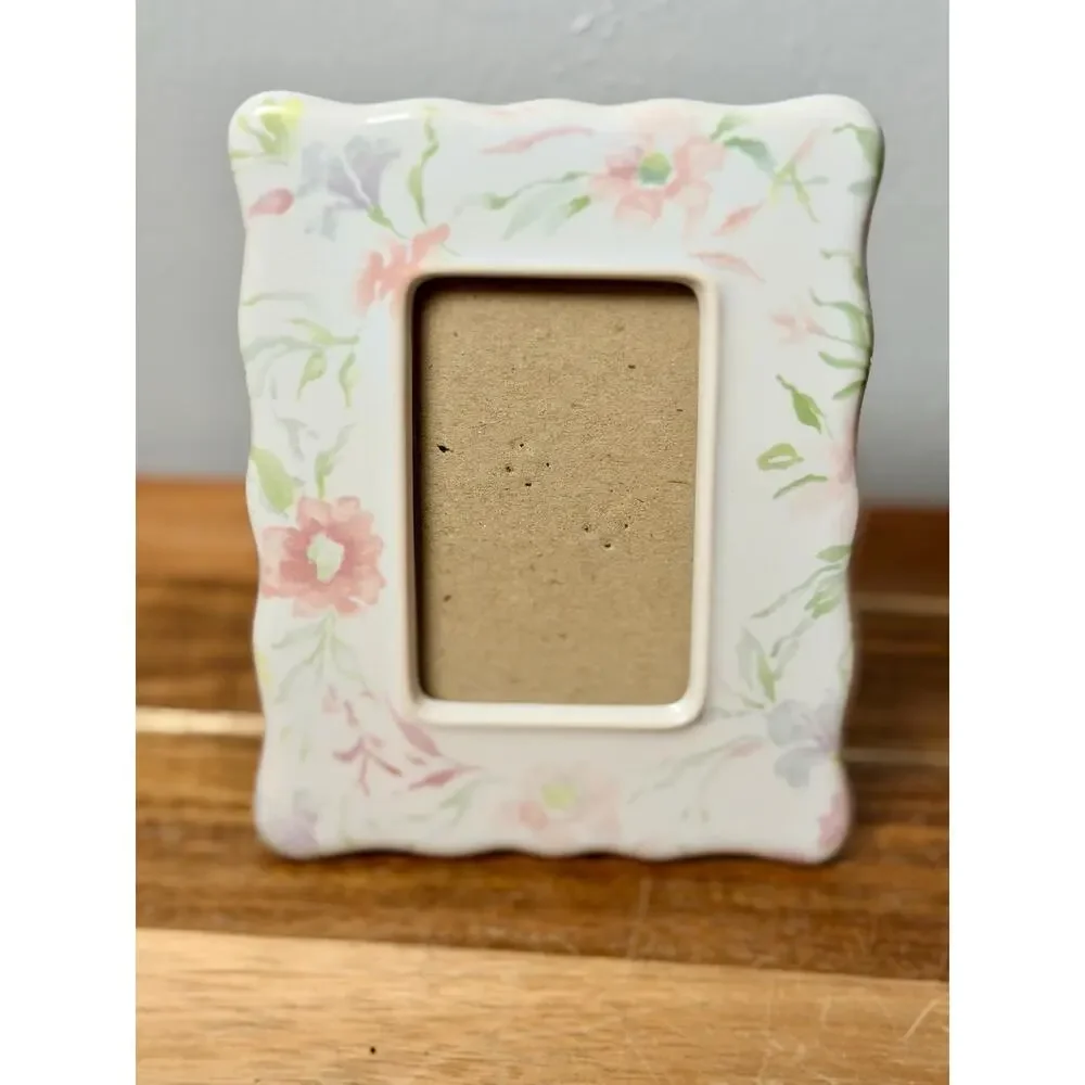 N/A charming vintage